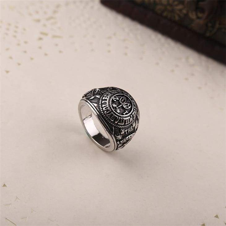 Anillo de castillo de naipes vintage