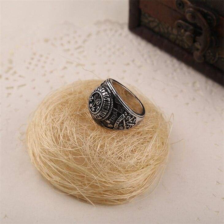 Anillo de castillo de naipes vintage