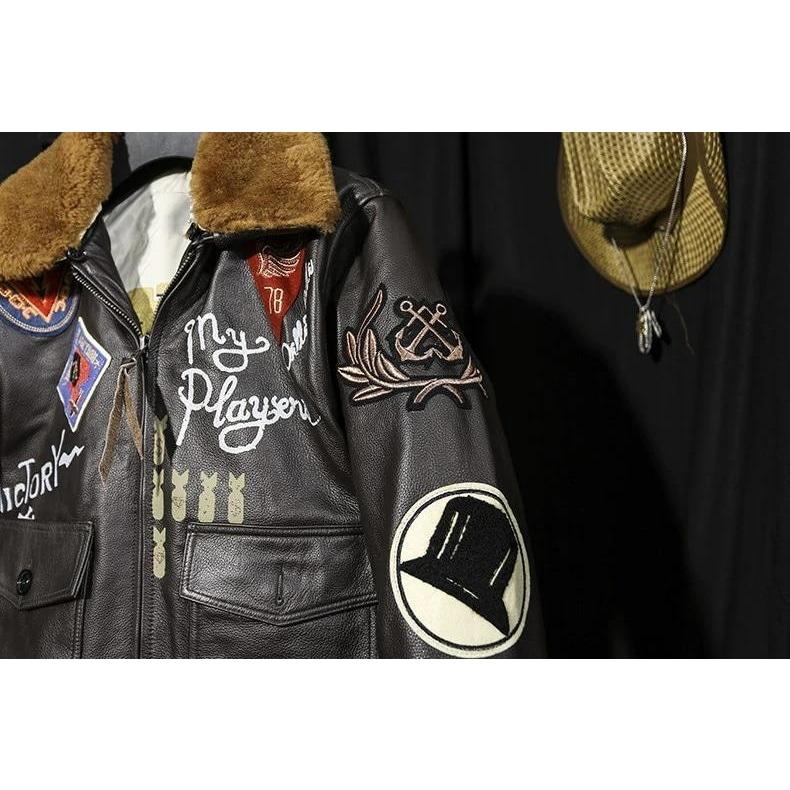 Chaqueta de aviador americana de cuero vintage