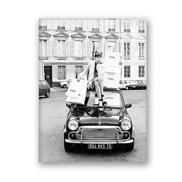 Pintura de coches antiguos en blanco y negro